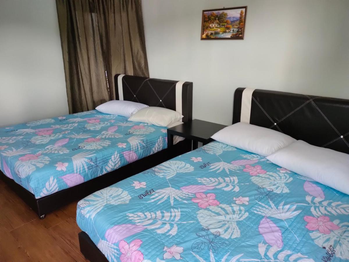 Aleesa Roomstay Pasir Puteh Ngoại thất bức ảnh
