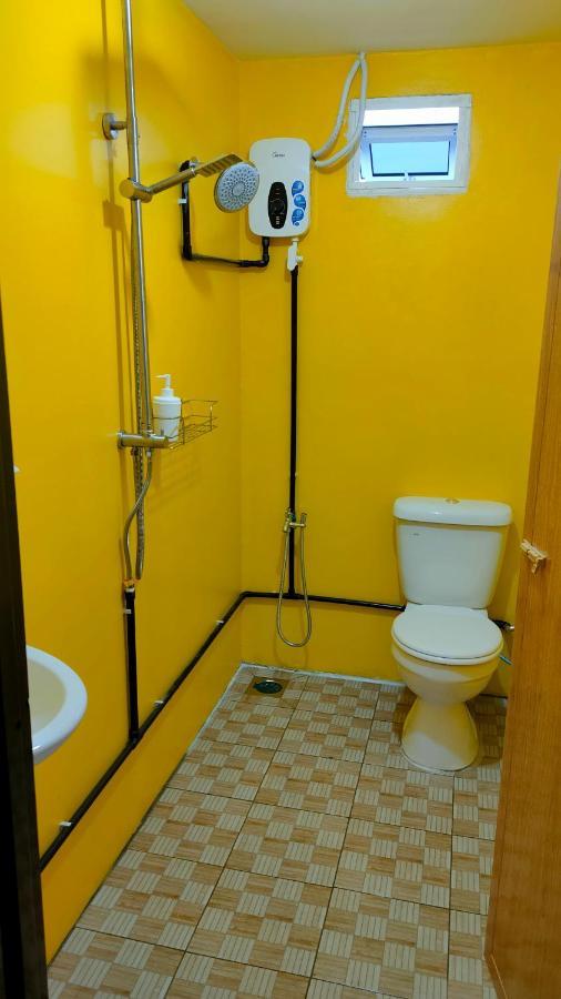 Aleesa Roomstay Pasir Puteh Ngoại thất bức ảnh