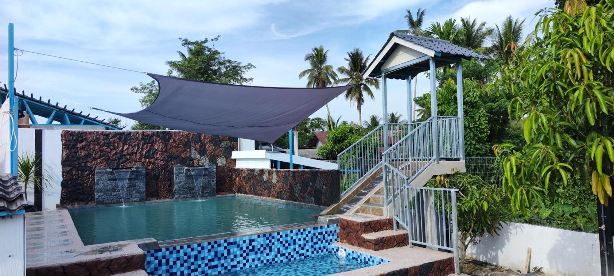 Aleesa Roomstay Pasir Puteh Ngoại thất bức ảnh